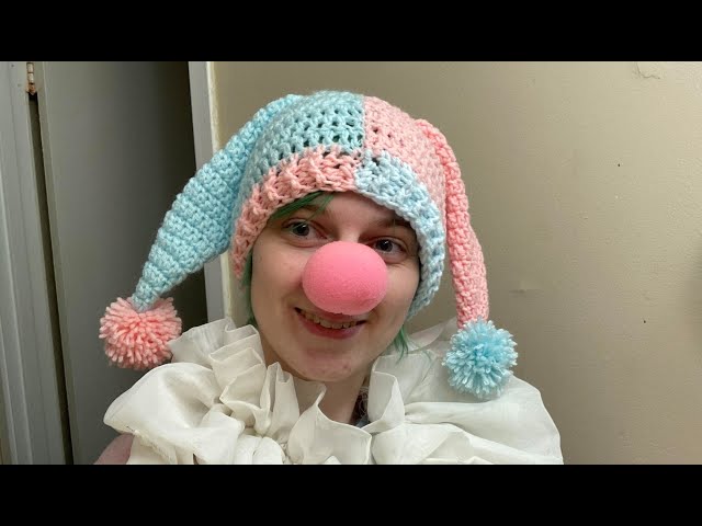 How to make a 2 pointed jester hat! - YouTube how-to-make-a-2-pointed-jester-hat-youtube