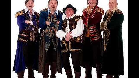 2e 2005 Kartoesj - Veer höbbe de Prins in de sjtroat