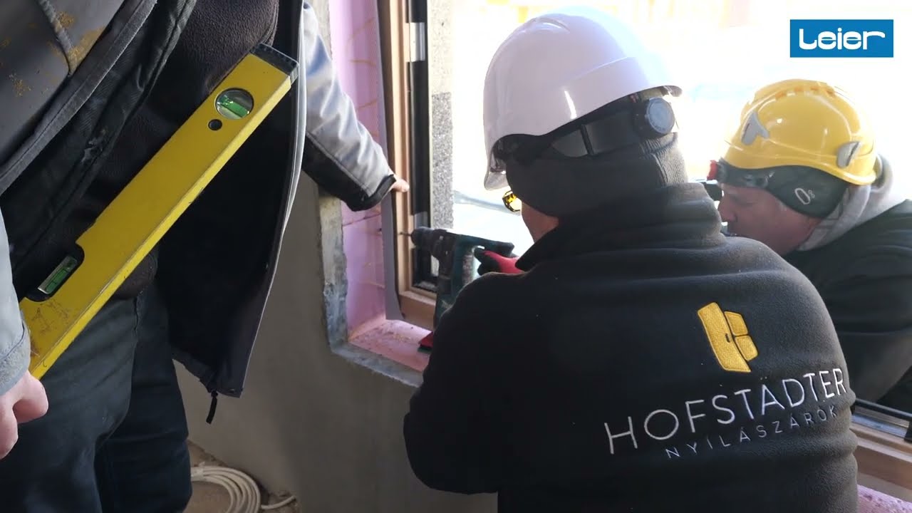 Épül a Leier Mintaház - Hofstädter fa–alu nyílászárók a Leier Mintaházban