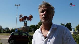 Le Vase Aux 7 Dahlias De Didier Stein, Installé À Sélestat.