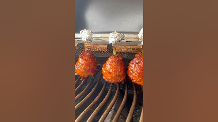 Heute gibt’s easy Chicken-Lollipops im Baconmantel vom Napoleon Rogue SE Phantom🥓🍗