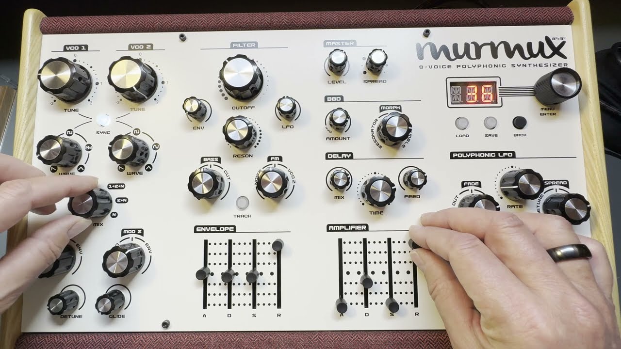 Turning knobs -  Dreadbox Murmux Adept V3