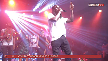 Stonebwoy makes surprise stage entry at Kojo Antwi’s 24th night bash