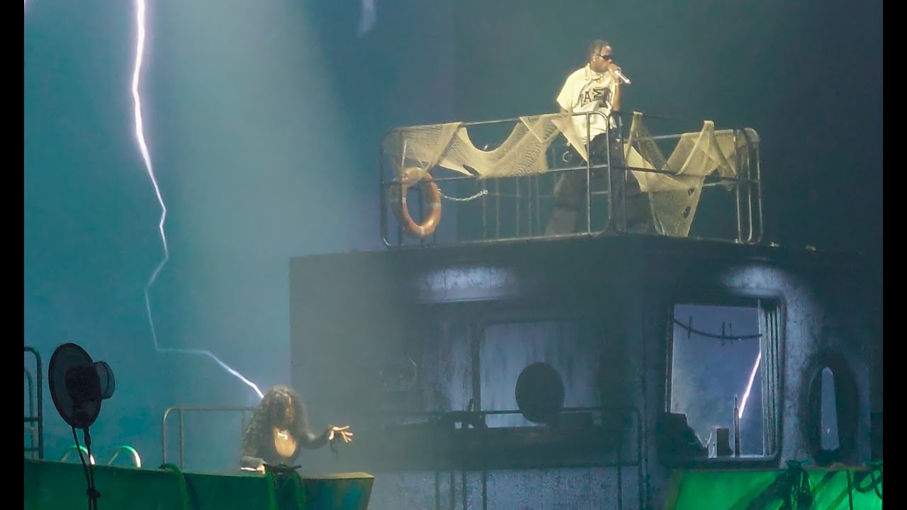 SZA - Low (ft. Travis Scott) Live - 02 Arena London 17/06/23