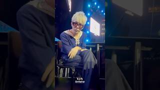 Gd in the behind #gdragon #gd