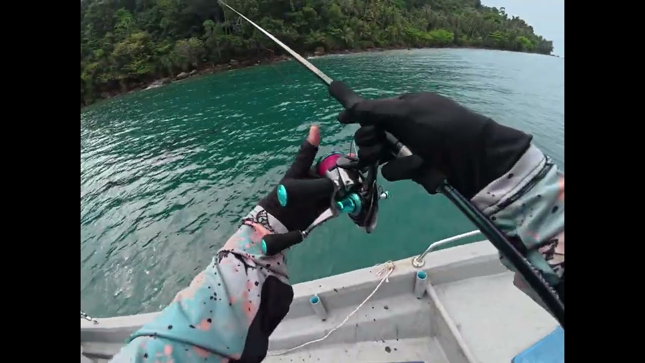 ตกหมึกข้างเกาะกับไต๋อ้วนเกาะช้าง