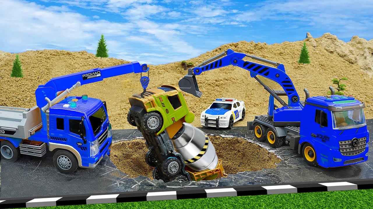 Construction Vehicle Team - Tanker Rescue - We Are Super Rescue Team | Dinky TV