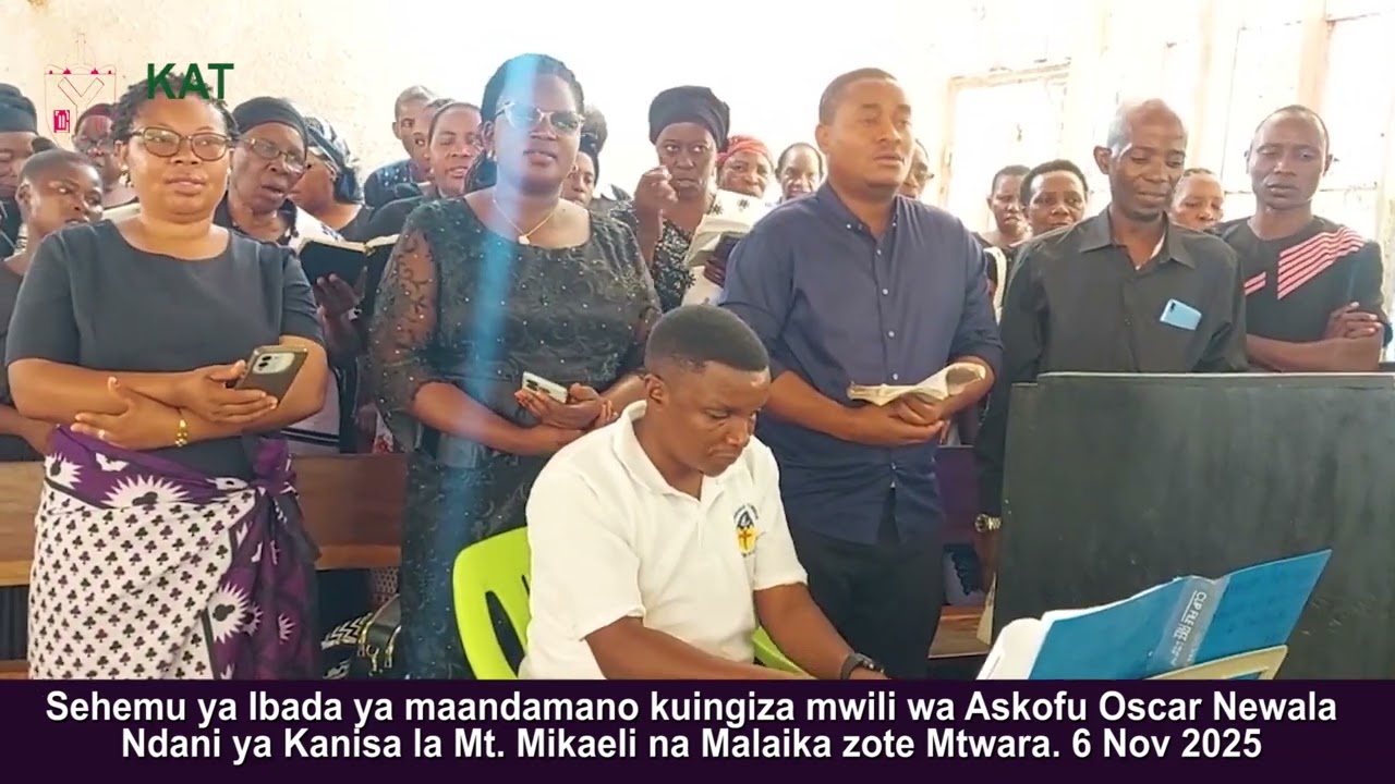 MAANDAMANO KUINGIZA MWILI WA ASKOFU OSCAR NEWALA KANISANI MTWARA.