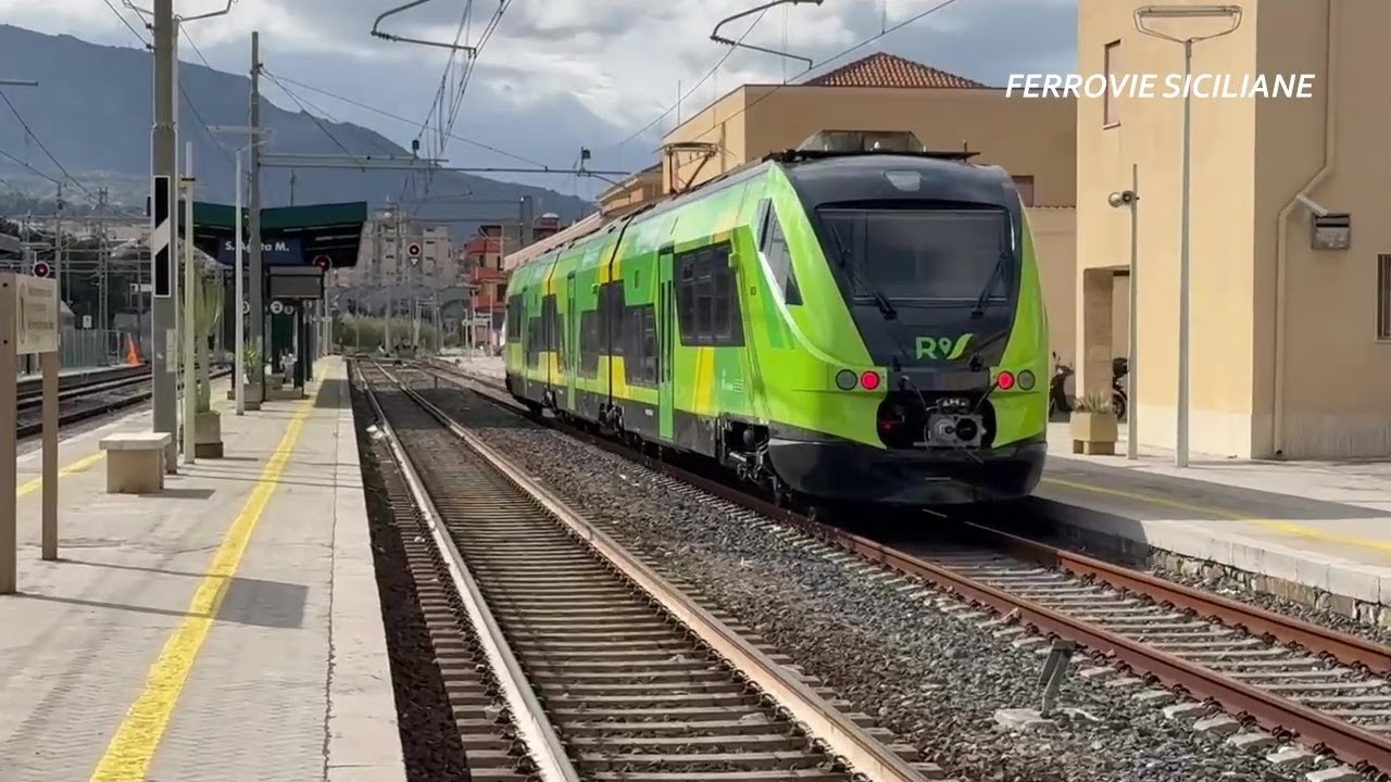 Primo Minuetto con la nuova livrea Regionale di Trenitalia in Sicilia