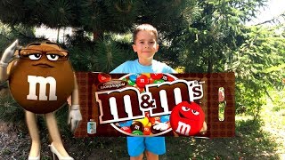 M&amp;M&#39;s НАШЛИ ПАЧКУ БОССА! ТОЛЬКО КОРИЧНЕВЫЕ! ПРИЗЫ ОТ БОССА!!!