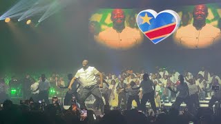 Moïse Mbiye en Concert au Grand Paris Arena : Salle Pleine à Craquer, Émotions & Ambiance de Folie !