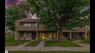 5000 Townhouse Drive J8, Cedar, MI - 1946933