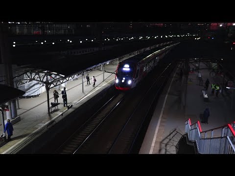 Vídeo: Vestíbuls Del Metro De Moscou Del Modernisme Soviètic