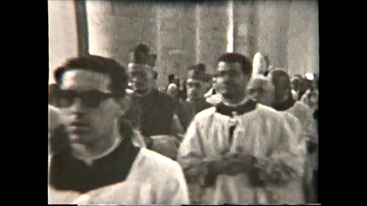 1958 Consacrazione della Basilica della Madonna del Sangue di Re