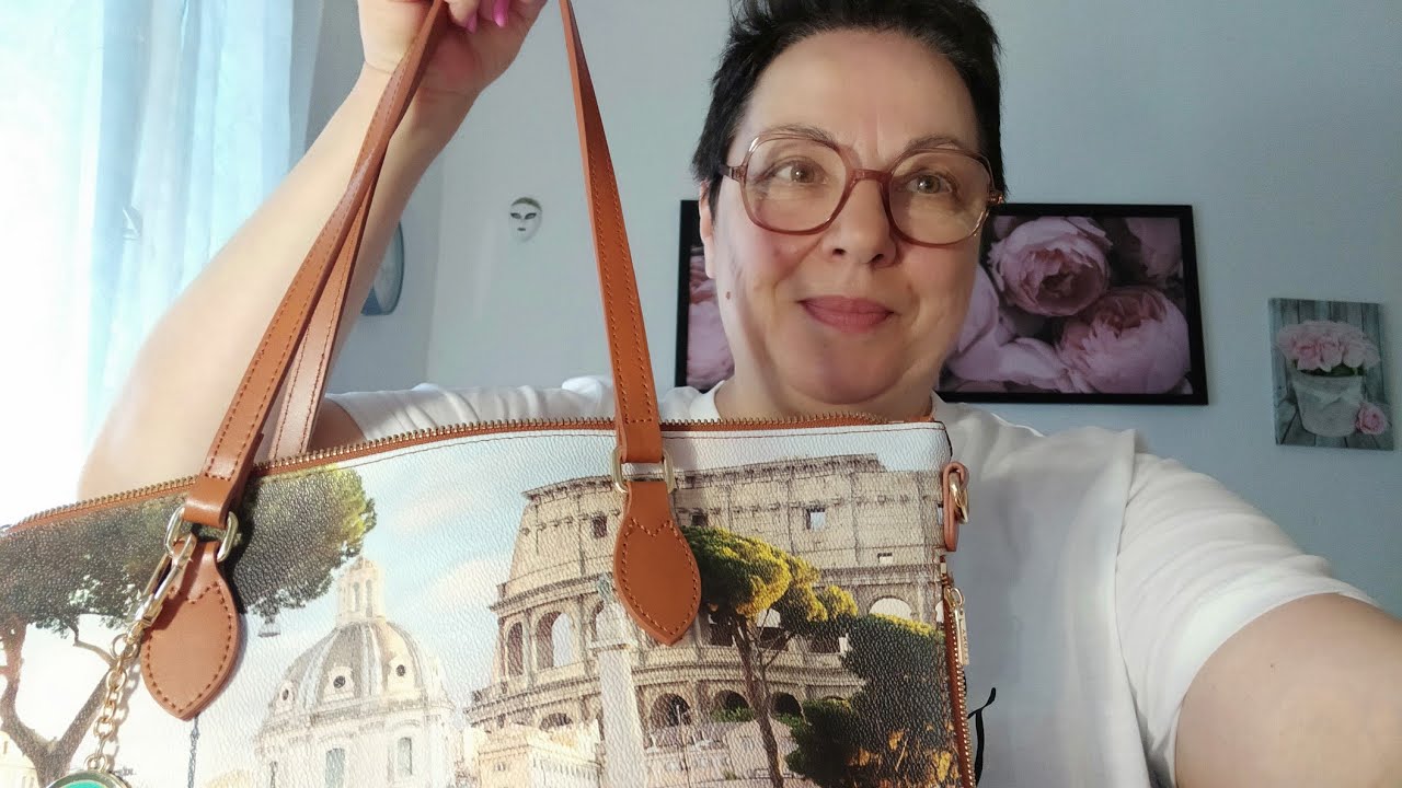 Cosa c'è nella mia borsa🤫