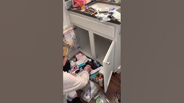Bathroom pt2! #10dayschallenge #declutter #cleaningmotivation #short #cleanwithme #organization