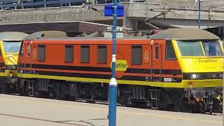 90008 & 90016 - 4L67 0959 Trafford Park F.L.T. to Felixstowe North F.L.T. - diverted onto the upfast