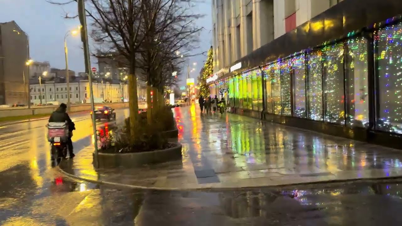 Прогулка возле Метро Добрынинская по улице Коровий Вал, Замоскворечье, г. Москва, 11.01.2025