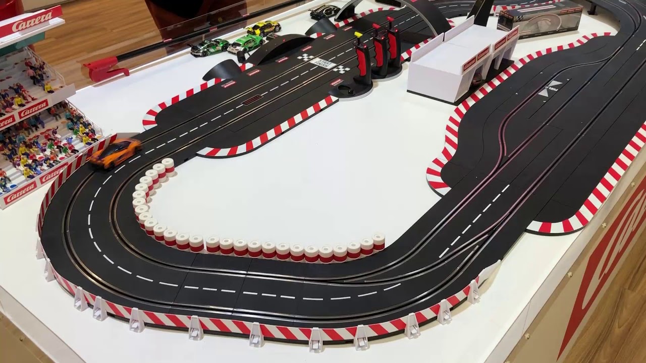 Carrera Messestand Neuheiten Auf Der Spielwarenmesse Youtube