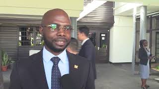Download Lagu VG minister Misiekaba zal te zijner tijd antwoord geven op kritiek MP3 Download Lagu VG minister Misiekaba zal te zijner tijd antwoord geven op kritiek MP3