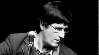 Surrounded - John Darnielle chords