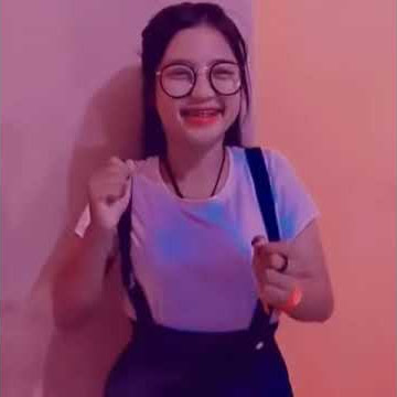Story wa terbaru cewek joget santuy