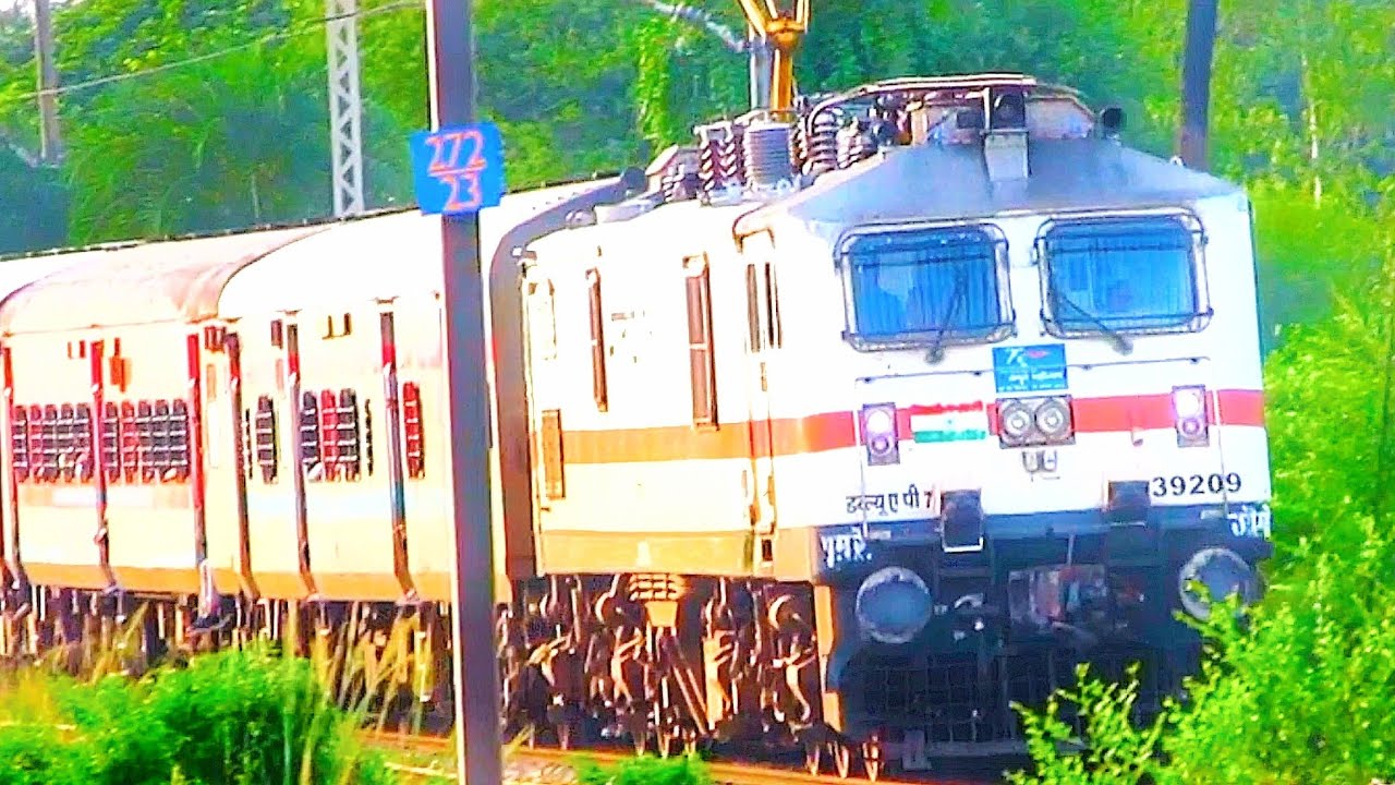 Rocket 🚀 Trains Fully Electried Trains with WAP7 Ludhiana Ambala