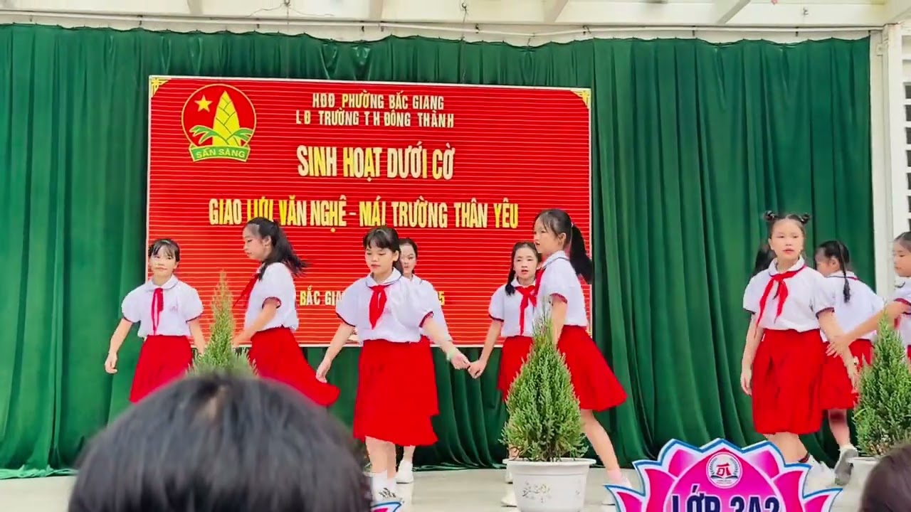 Mái trường em học bao điều hay - Lớp 4A2- 16. 25-26