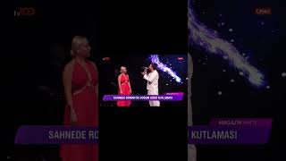 Sahneden Romantik Kutlama Resimi