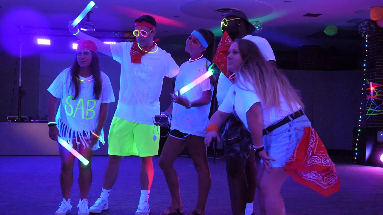 Welcome Week: Blacklight Party 