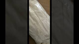 Vestido Corte Sirena Talla 42 + Mantilla estilo Capilla (color Ivory, Pronovias Marca St Patrick)