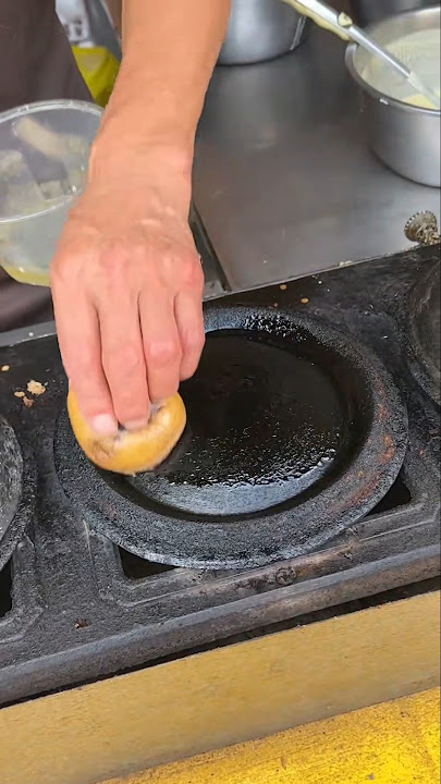Shanxi Street Snack Magic — A Flatbread That Stays Crispy Without Flipping! #streetfood #food