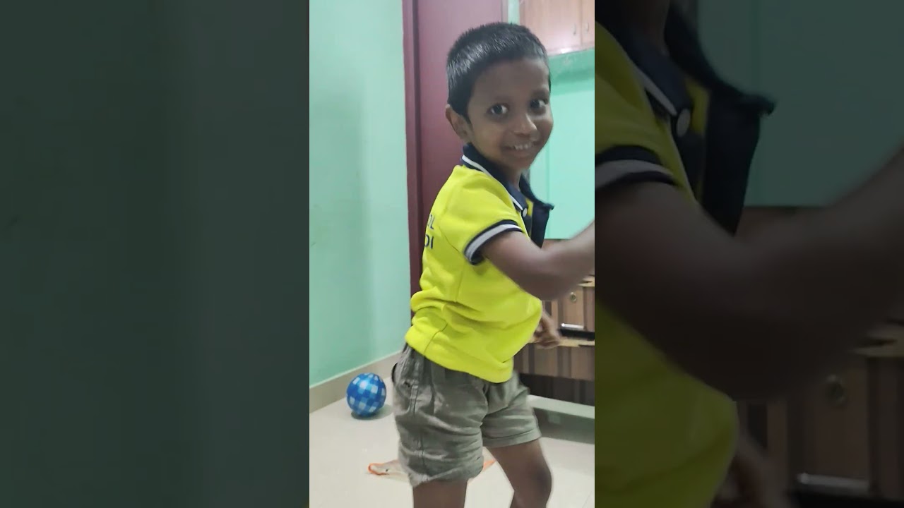 bottle ku 10 ruuubaaaaah 😂😂😂😂