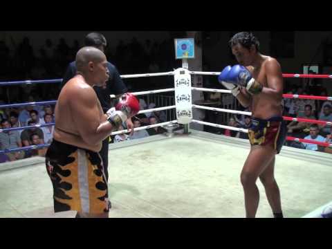 Matthew Semper (Tiger Muay Thai) KO's Banyat in rd 2 @ Patong Thai Boxing stadium