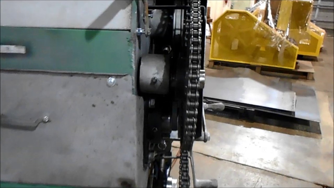 Roskamp 9x18 Model K Roller Mill Test Run