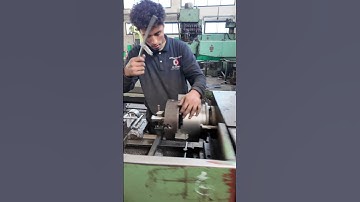 Using a dial indicator to set up the workpiece correctly ✅ #Factory #machining #turning