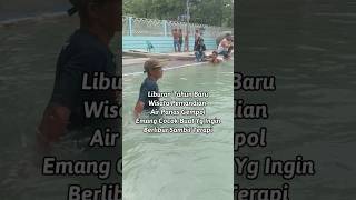Berendam Di Objek Wisata Pemandian Air Panas Gempol Cirebon Libur Tahun Baruan
