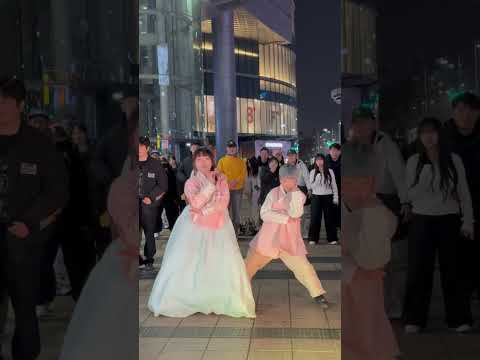 하윤 정우가 추는 <strong>샤넬</strong> 챌린지는 과연?#춤추는곰돌 #춤추는곰돌의랜덤댄스 #AFSTARZ #MUSIC #DANCE #KPOP #댄스 #challenge #chanel #tyla