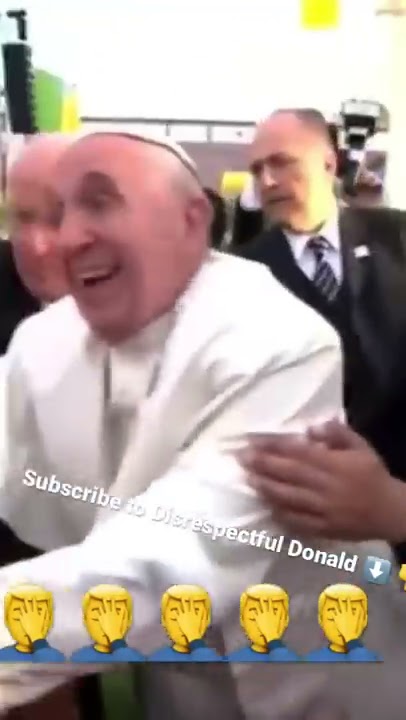 Pope Francis ‼️‼️ Do Not Touch The Pope 🤦♂️