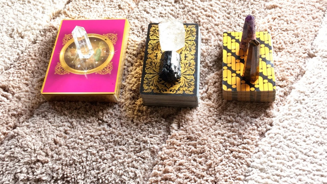 LEO LOVE 💐 MARCH 2017