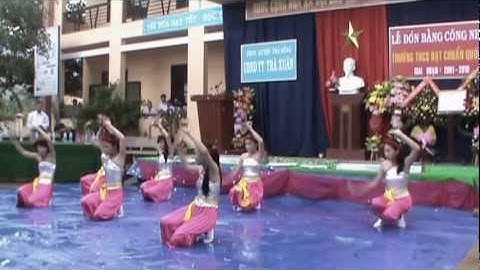 Video clip Lễ đón bằng công nhận Trường THCS Trà Xuân đạt chuẩn Quốc gia