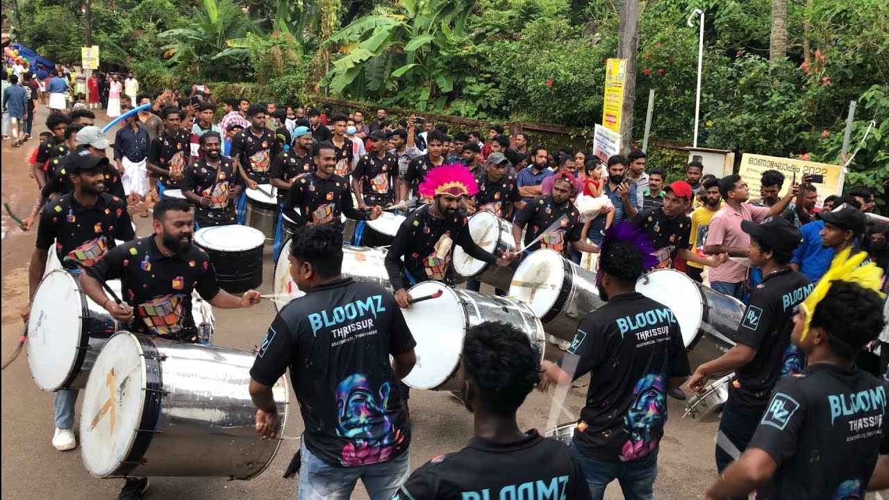 കിടിലൻ ട്യൂണുകളുമായി BlOOMZ NASICDHOL 2022 ഊരകം കുമ്മാട്ടി Amazing Performance BlOOMZ NASICDHOL