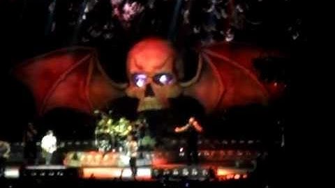 Avenged Sevenfold - Chapter Four Live Ft. Da Kurlzz from Hollywood Undead