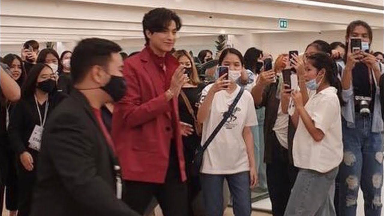 Gulf Kanawut, How Tall Really is Gulf? Giant man Model figure #gulfkanawut #phiballs #กลัฟคณาวุฒิ