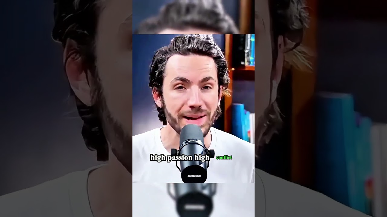 Breaking news: Halle Berryhasreportedly moved in with VanHuntat 57,officially starting relationshipn