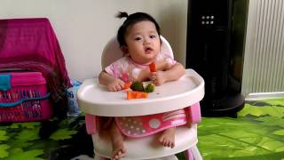 Ăn dặm BLW- ngày thứ 8- hiệp 1- 6m10d - ớt chuông, súp lơ