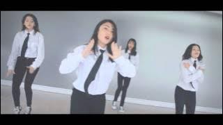 BTS (방탄소년단) – DOPE (쩔어) | by: Wicked Girls