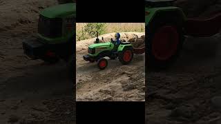 JCB helping John Deere Tractor stuck in big river, Tractor John Deere #tractor #jcb #shorts