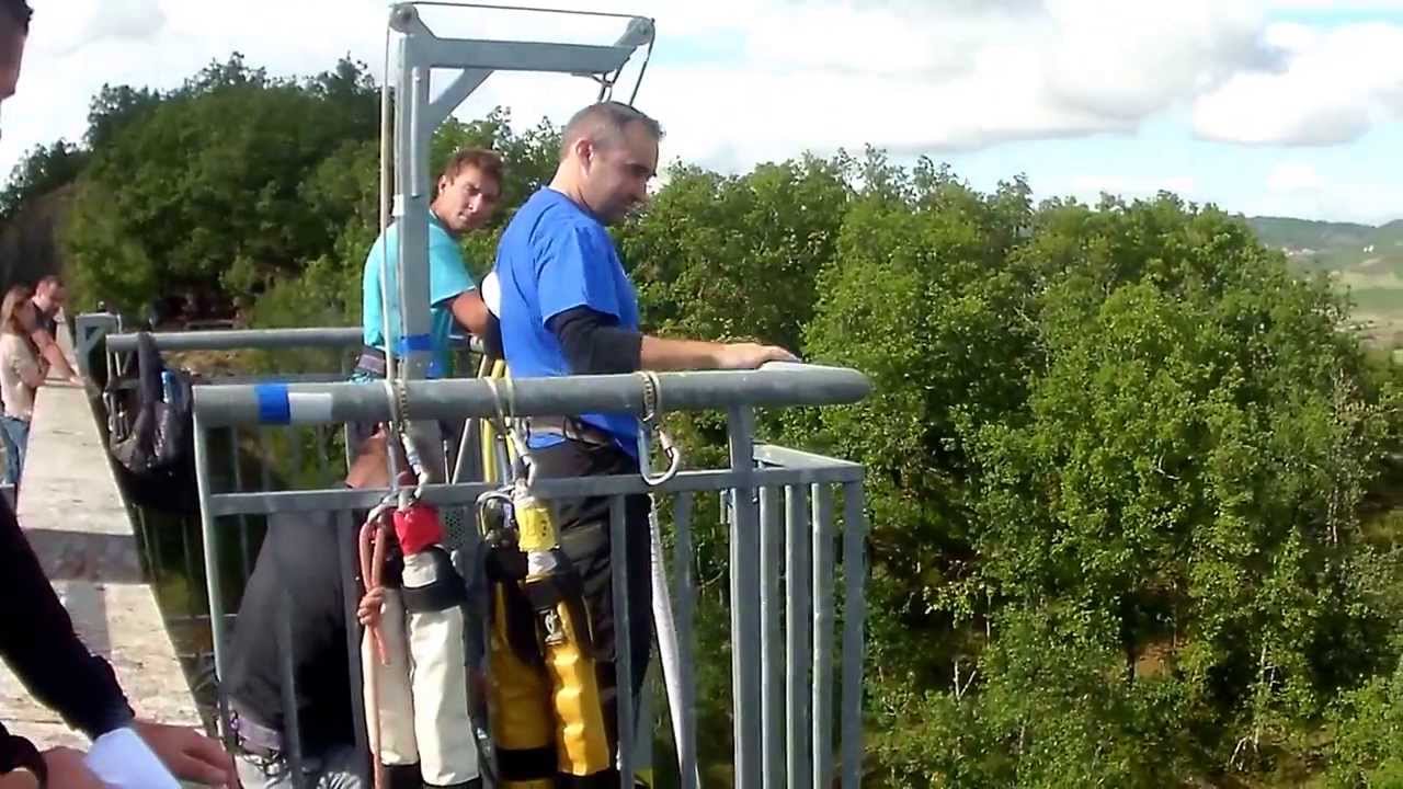 Saut à l'élastique Antipodes SainteEulalie de Cernon Superman YouTube