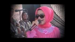 SANDANG SANDING - Hj. IWI S